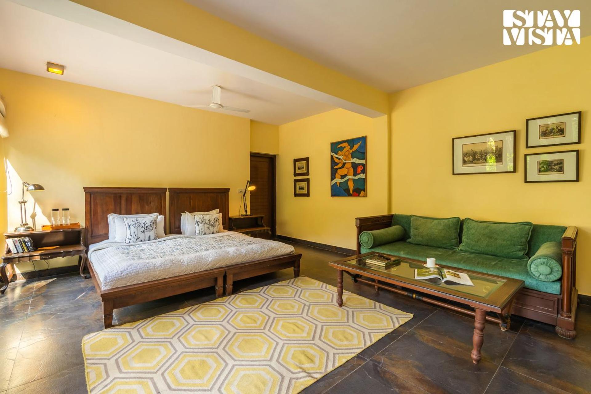 Stayvista At Hillcrest Villa With Valley View, Bonfire And Heater Kasauli Bagian luar foto